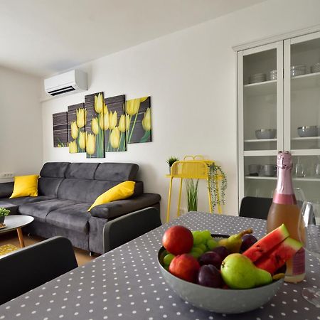 Apartment Buri Spalato Esterno foto